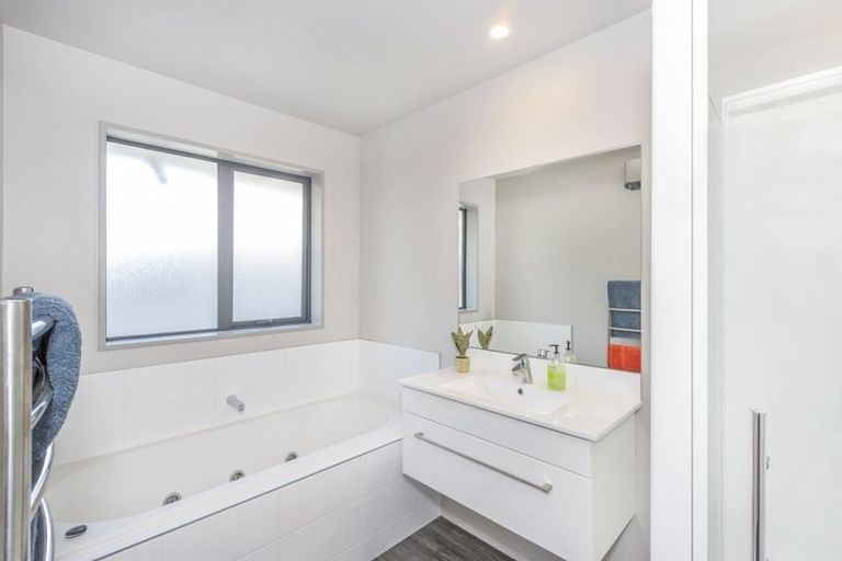 Photo of property in 68 Brookside Terrace, Bryndwr, Christchurch, 8053