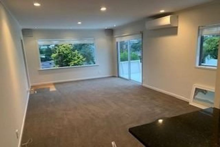 Photo of property in 1/43 Hart Road, Hauraki, Auckland, 0622