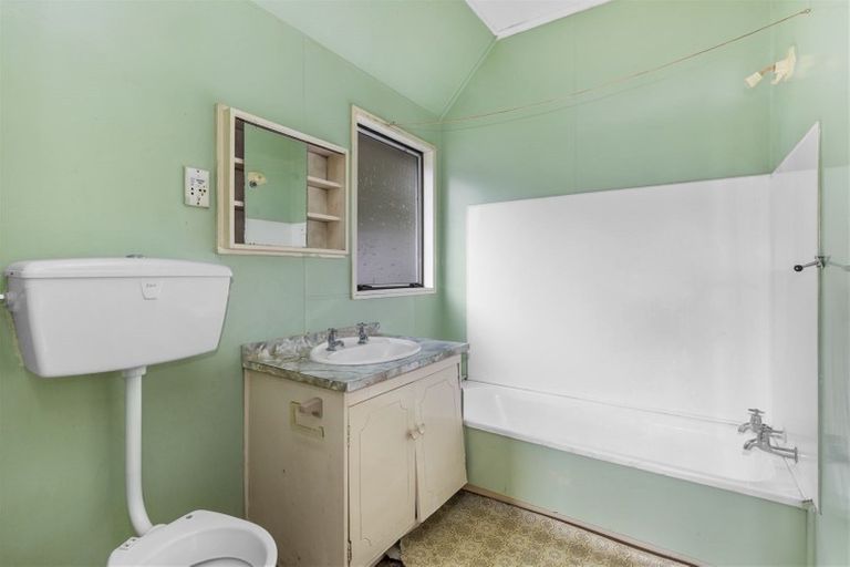 Photo of property in 4a August Avenue, Wainuiomata, Lower Hutt, 5014