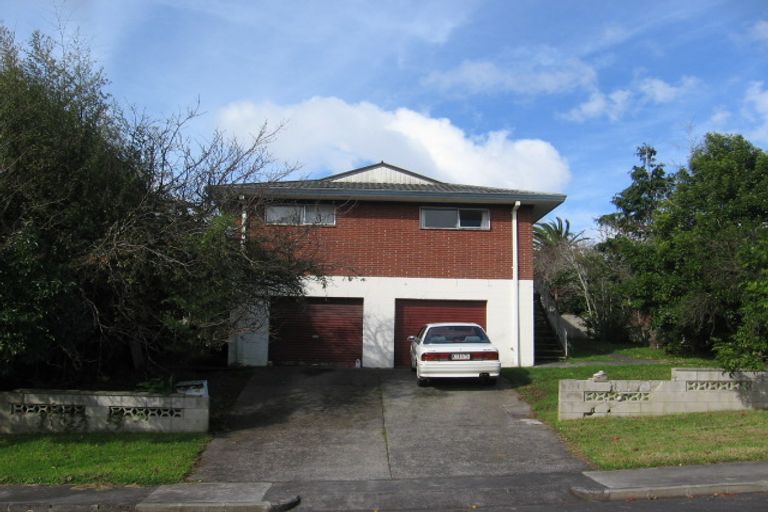 Photo of property in 2/4 Taioma Crescent, Te Atatu Peninsula, Auckland, 0610