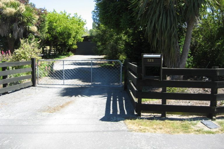 Photo of property in 10 Clarevale Street, Burwood, Christchurch, 8083