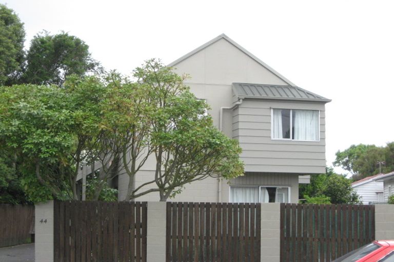 Photo of property in 2/44 Alexandra Street, Richmond, Christchurch, 8013