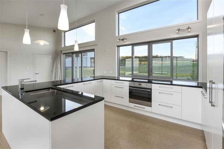 Photo of property in 31 Tunnel Beach Road, Blackhead, Dunedin, 9076
