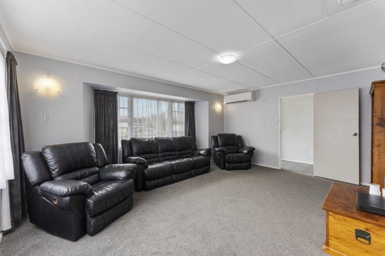 Photo of property in 57 Desert Gold Street, Ascot Park, Porirua, 5024