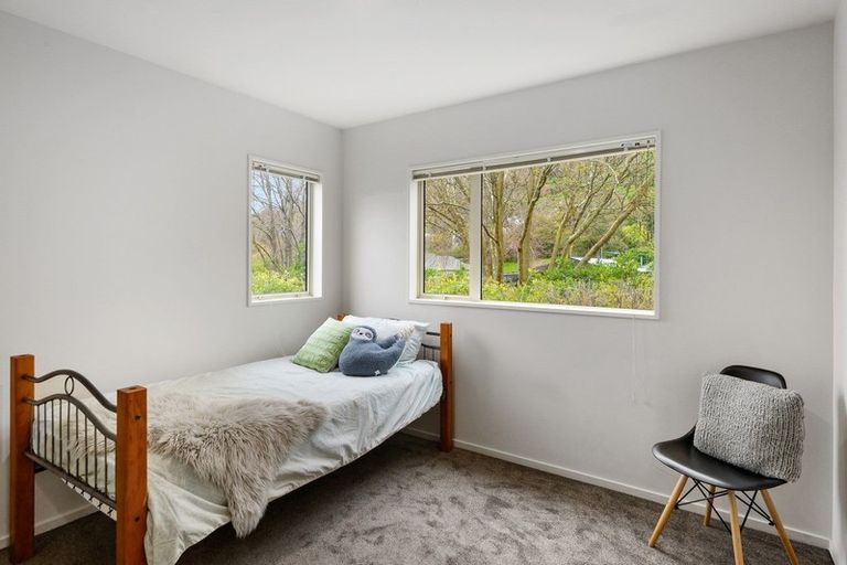 Photo of property in 22 Fineran Lane, Cashmere, Christchurch, 8022