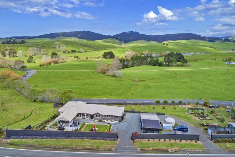 Photo of property in 256 Pataua South Road, Pataua South, Onerahi, 0192