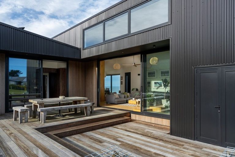 Photo of property in 22 Highgrove, Saint Clair, Dunedin, 9012