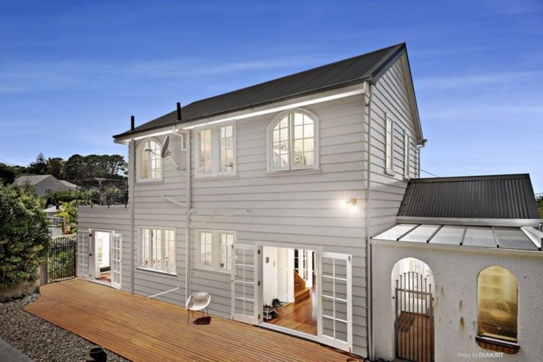 Photo of property in 32 Mccoll Street, Vogeltown, Wellington, 6021