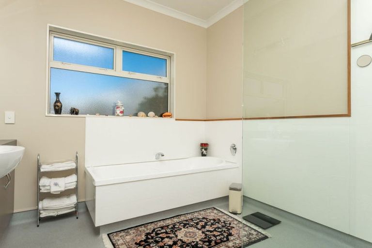 Photo of property in 118 Guy Street, Dannevirke, 4930