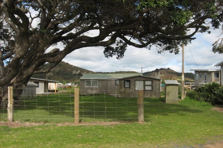 Photo of property in 28 Te Whangai Head Road, Pataua North, Whangarei, 0175