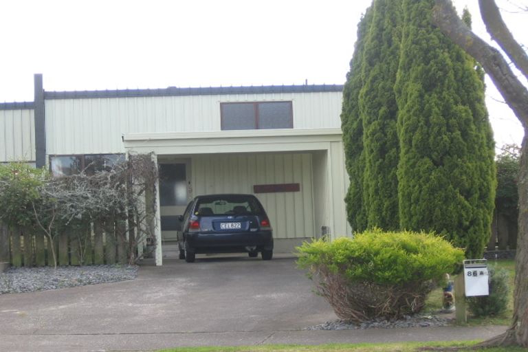 Photo of property in 1/86 Atherfold Crescent, Greenmeadows, Napier, 4112