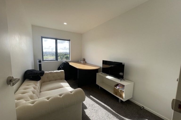 Photo of property in 55b Soaring Bird Drive, Takanini, 2112