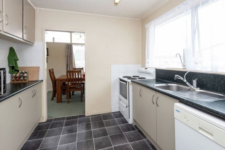 Photo of property in 12 Reelick Avenue, Pakuranga Heights, Auckland, 2010