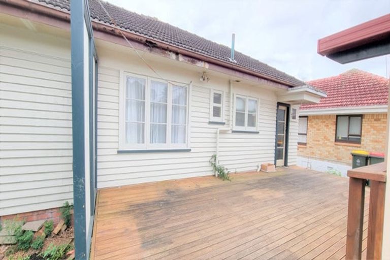Photo of property in 14 Charles Street, Papatoetoe, Auckland, 2025