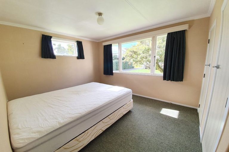 Photo of property in 12 Palmerston Street, Awahuri, Palmerston North, 4476