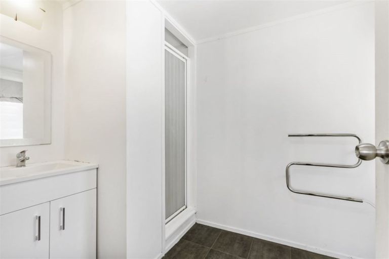 Photo of property in 3a Balmain Road, Birkenhead, Auckland, 0626