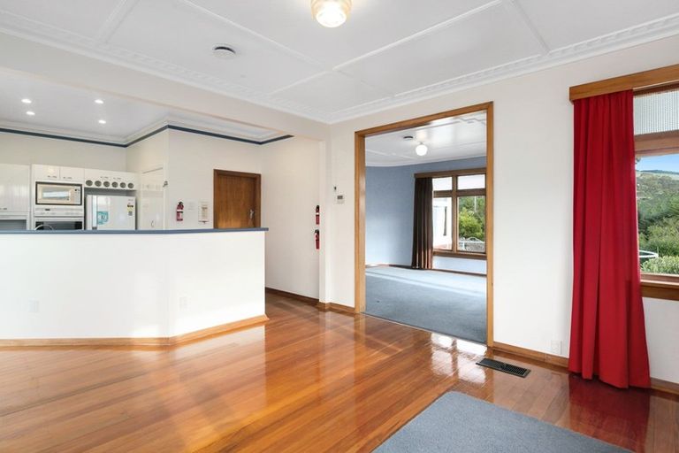 Photo of property in 4 Rosehill Road, Macandrew Bay, Dunedin, 9077