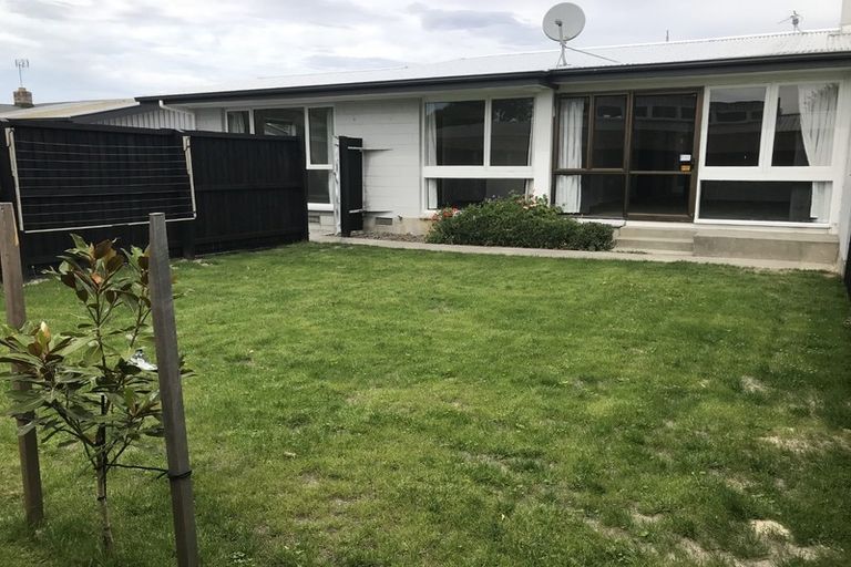 Photo of property in 1/7 Burrows Place, Ilam, Christchurch, 8041