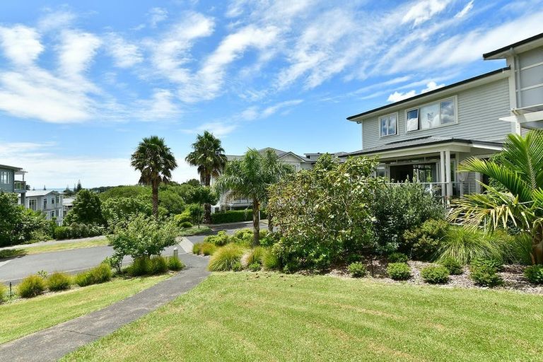 Photo of property in 37 Landmark Terrace, Orewa, 0931