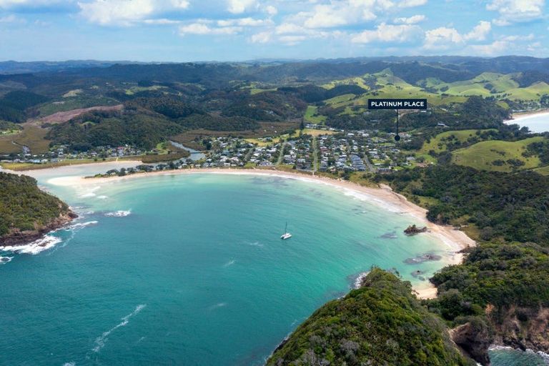 Photo of property in 2 Platinum Place, Matapouri, Whangarei, 0173
