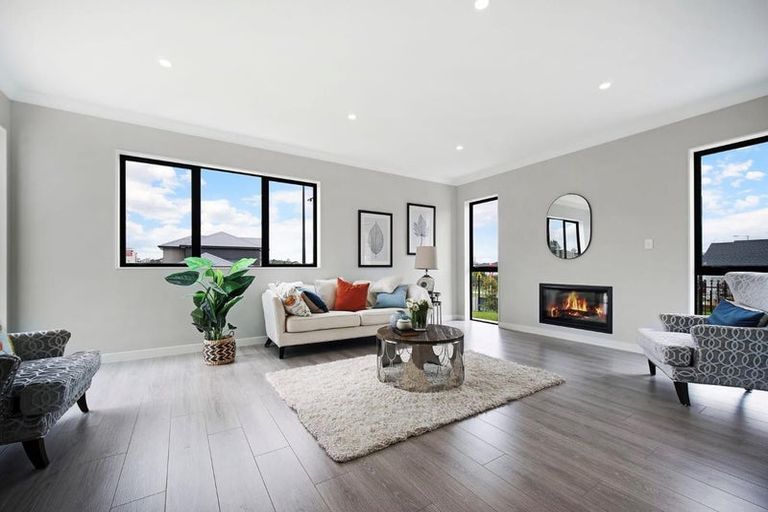 Photo of property in 1 Kate Duncan Drive, Swanson, Auckland, 0614