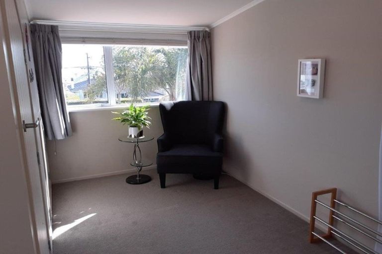 Photo of property in 5 Walter Street, Hauraki, Auckland, 0622