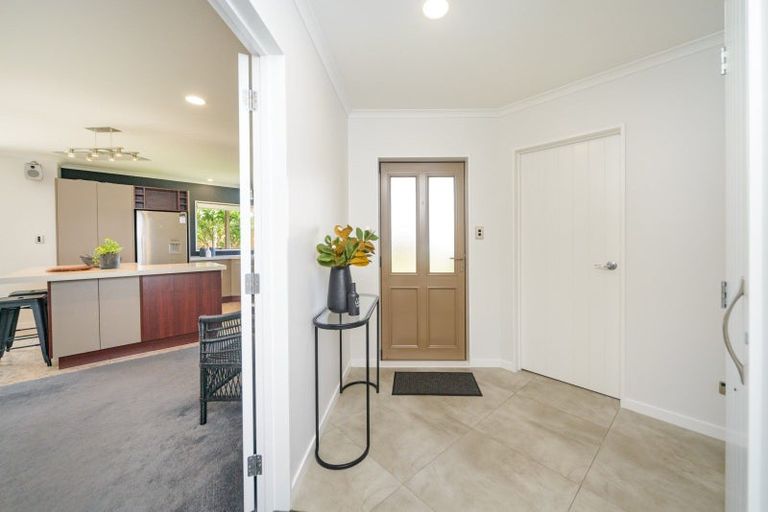 Photo of property in 7 Walnut Grove, Kelvin Grove, Palmerston North, 4414