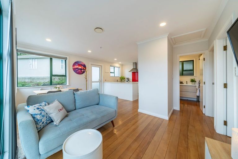 Photo of property in 4a Seatoun Heights Road, Seatoun, Wellington, 6022