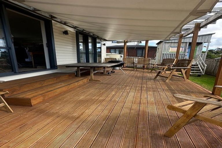 Photo of property in 165a Carlisle Road, Northcross, Auckland, 0632