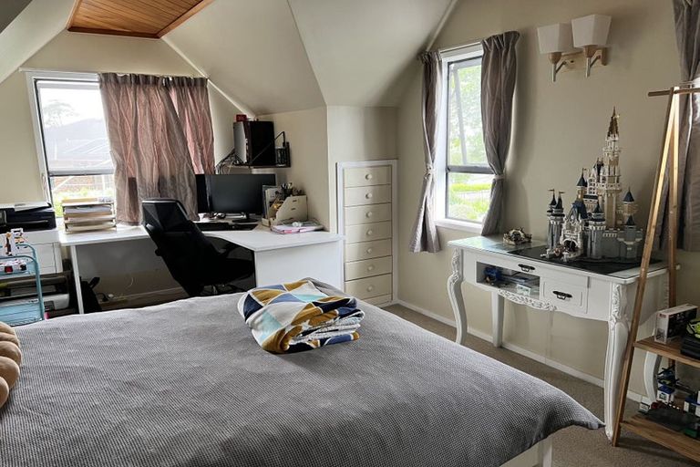 Photo of property in 54 Redlands Grove, Swanson, Auckland, 0612