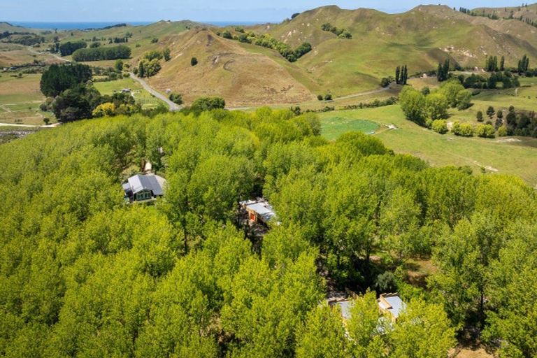 Photo of property in The Trading Post, 900 Waimarama Road, Waimarama, Havelock North, 4294