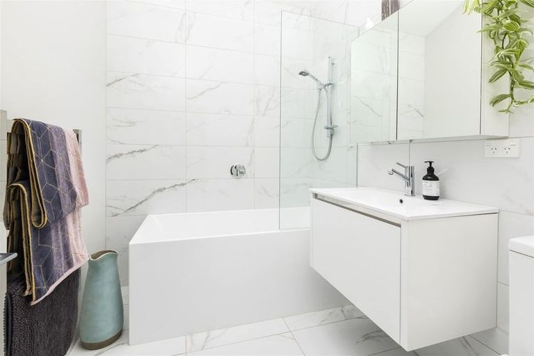 Photo of property in 26 Claremont Avenue, Papanui, Christchurch, 8053