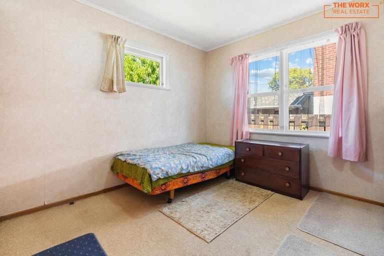 Photo of property in 72 Muir Avenue, Mangere Bridge, Auckland, 2022