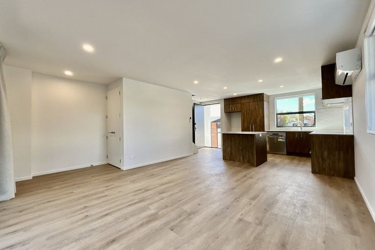 Photo of property in 1/26 Winton Street, St Albans, Christchurch, 8014