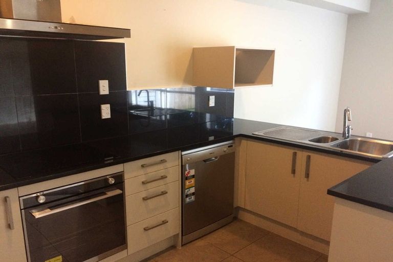 Photo of property in 13/45a Swanson Road, Henderson, Auckland, 0610