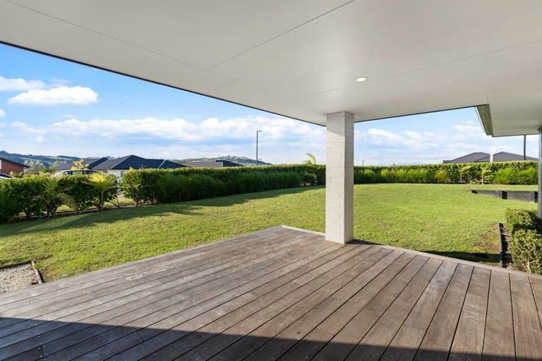 Photo of property in 83 Harriet Johnston Drive, Pokeno, 2402