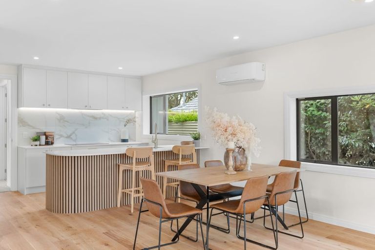 Photo of property in 16 Chepstow Avenue, Fendalton, Christchurch, 8052