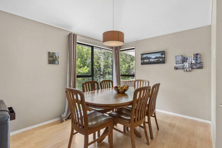 Photo of property in 66 Gledstane Road, Stanmore Bay, Whangaparaoa, 0932