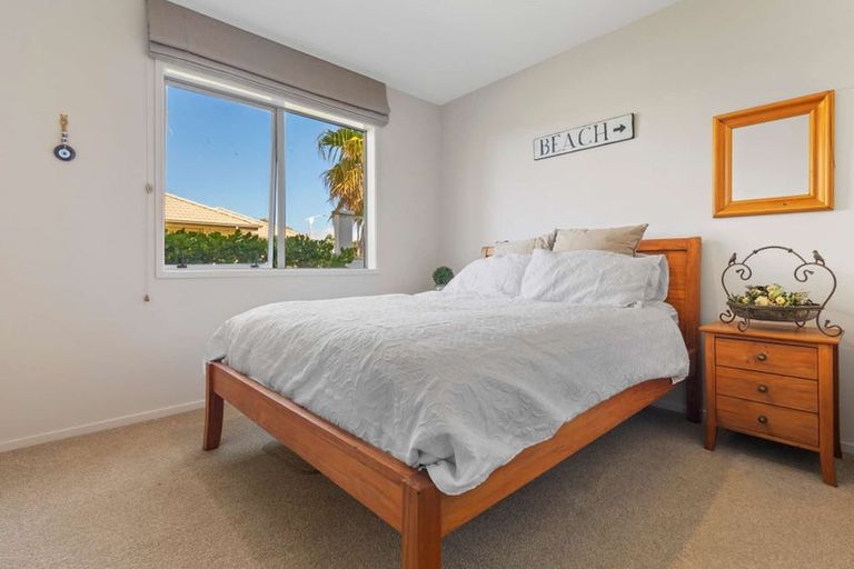 Photo of property in 42 Cassinia Close, Papamoa Beach, Papamoa, 3118