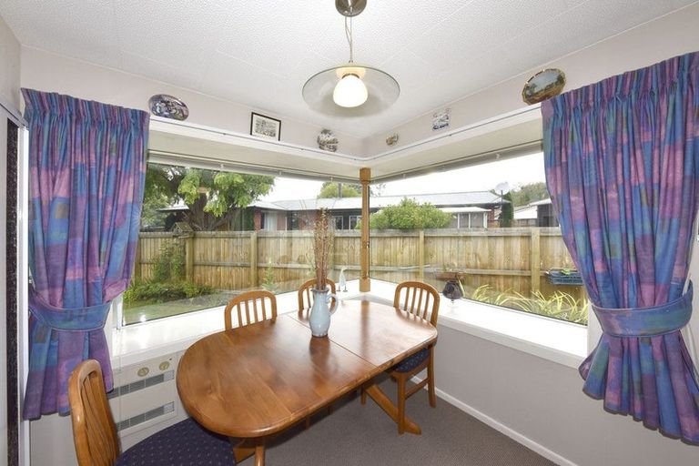 Photo of property in 34 Orrick Crescent, Avondale, Christchurch, 8061