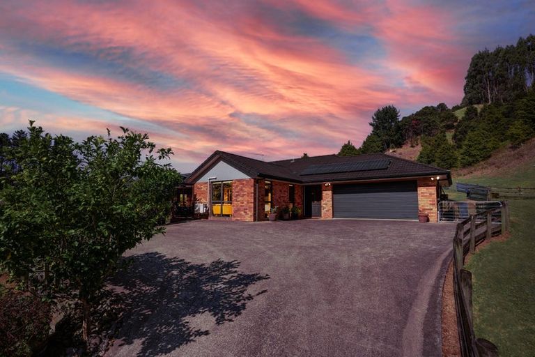 Photo of property in 75a Mick Dillon Road, Tahekeroa, Kaukapakapa, 0873