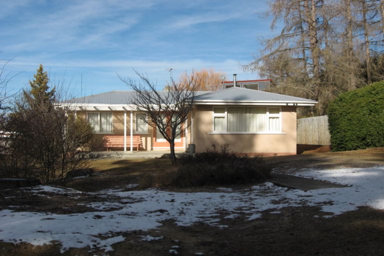 Property details for 6 Larch Avenue, Naseby, 9396