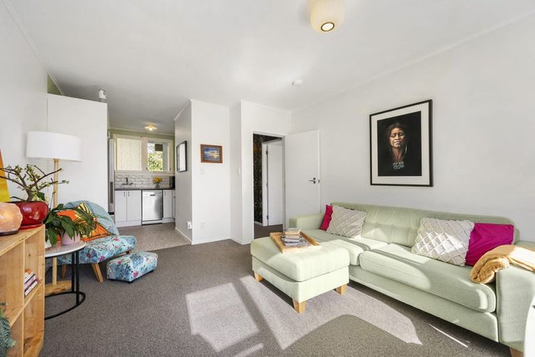 Photo of property in 3/18 Agra Crescent, Khandallah, Wellington, 6035