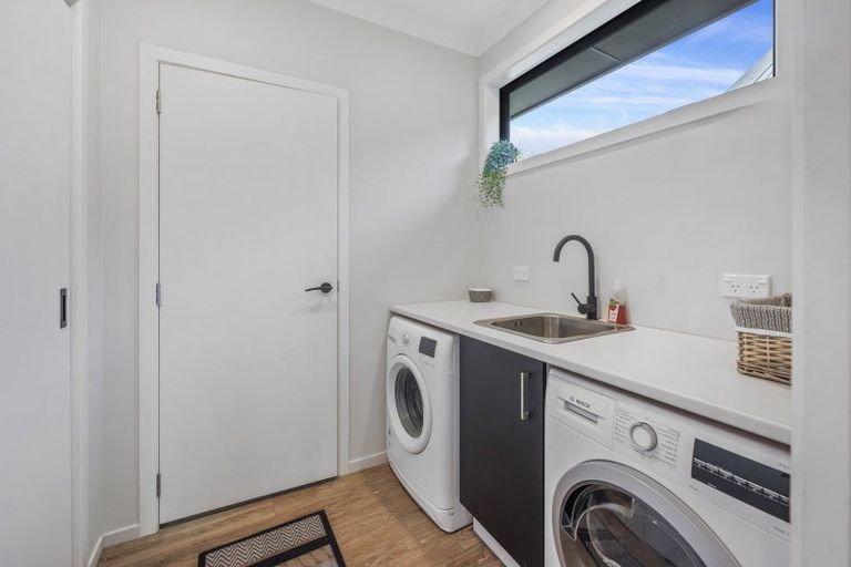 Photo of property in 13 Sparrowhawk Way, Kinloch, Taupo, 3377