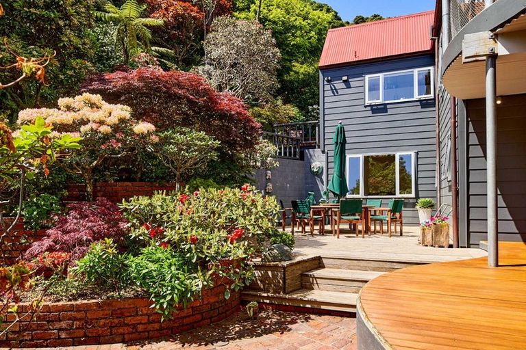 Photo of property in 14 Waitohu Road, York Bay, Lower Hutt, 5013