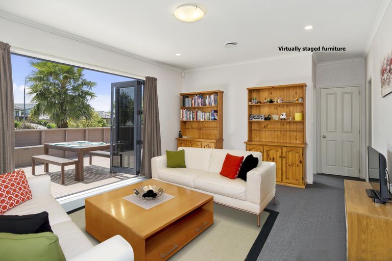 Photo of property in 2 Waterside Drive, Pyes Pa, Tauranga, 3112