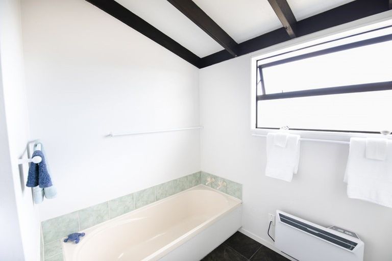 Photo of property in 426 Main North Road, Bay View, Napier, 4104