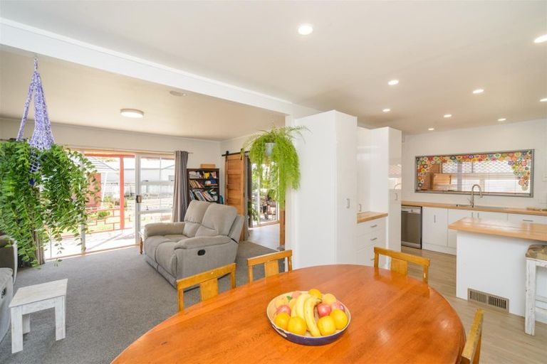 Photo of property in 128 High Street, Bulls, 4818