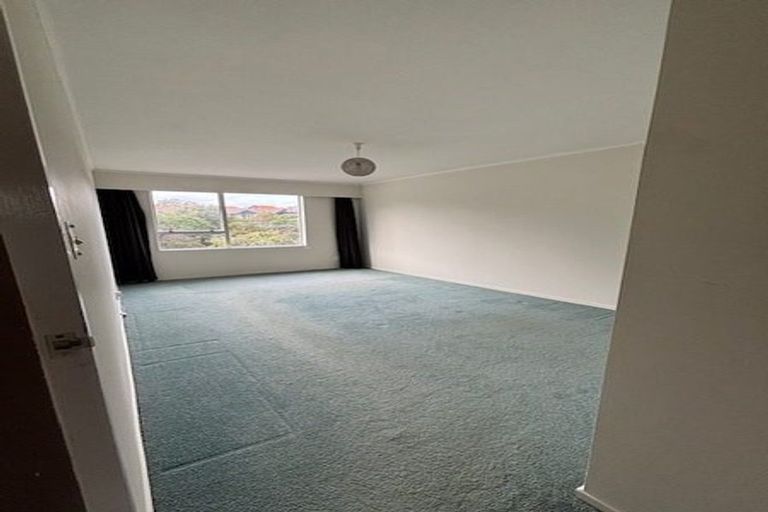 Photo of property in 2 Halyard Place, Whitby, Porirua, 5024