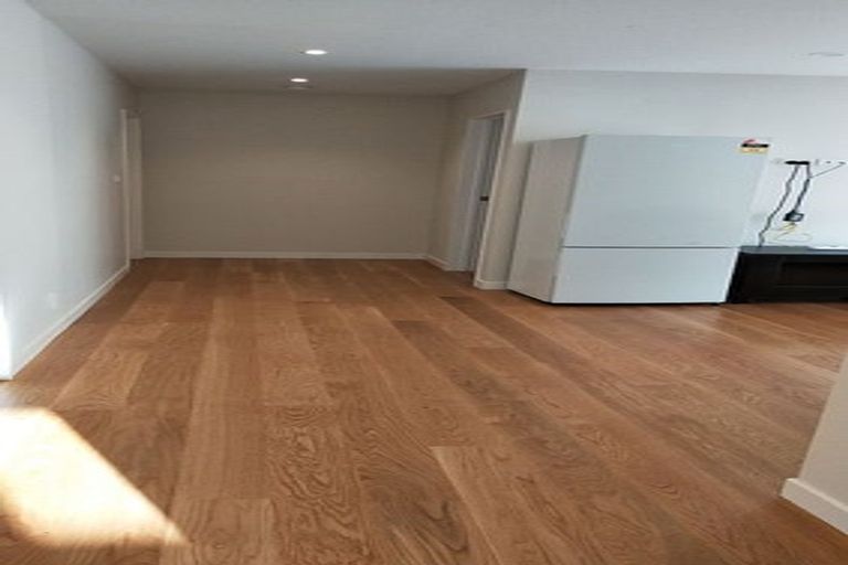 Photo of property in 230a Sunset Road, Windsor Park, Auckland, 0632